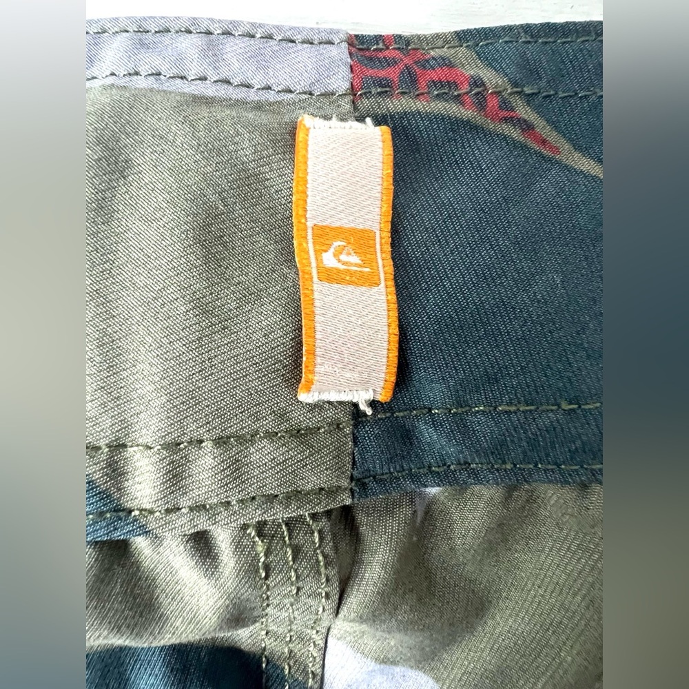 QUIKSILVER Waterman Board Shorts Unlined Swimming Trunk Men's Size 32 Tropical - Picture 6 of 11